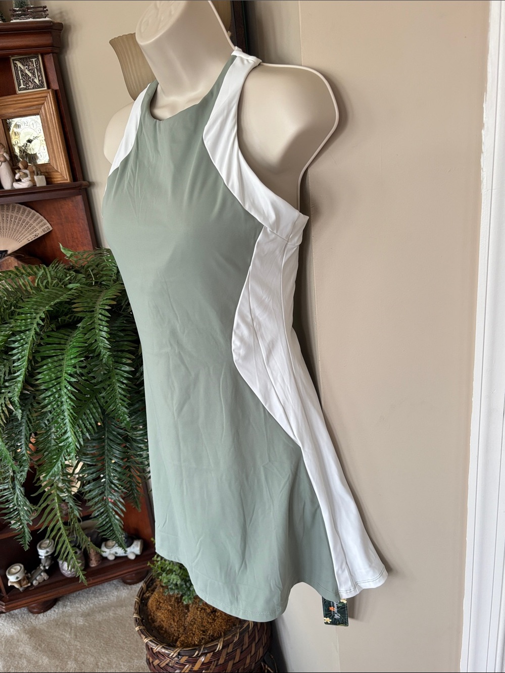 NWT Green & White Slimming Color Block Tennis Dress Built In Bra Racerback Golf - Picture 3 of 15
